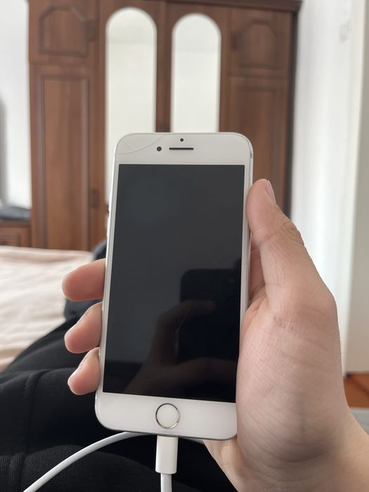 Продам айфон 7 32 гб