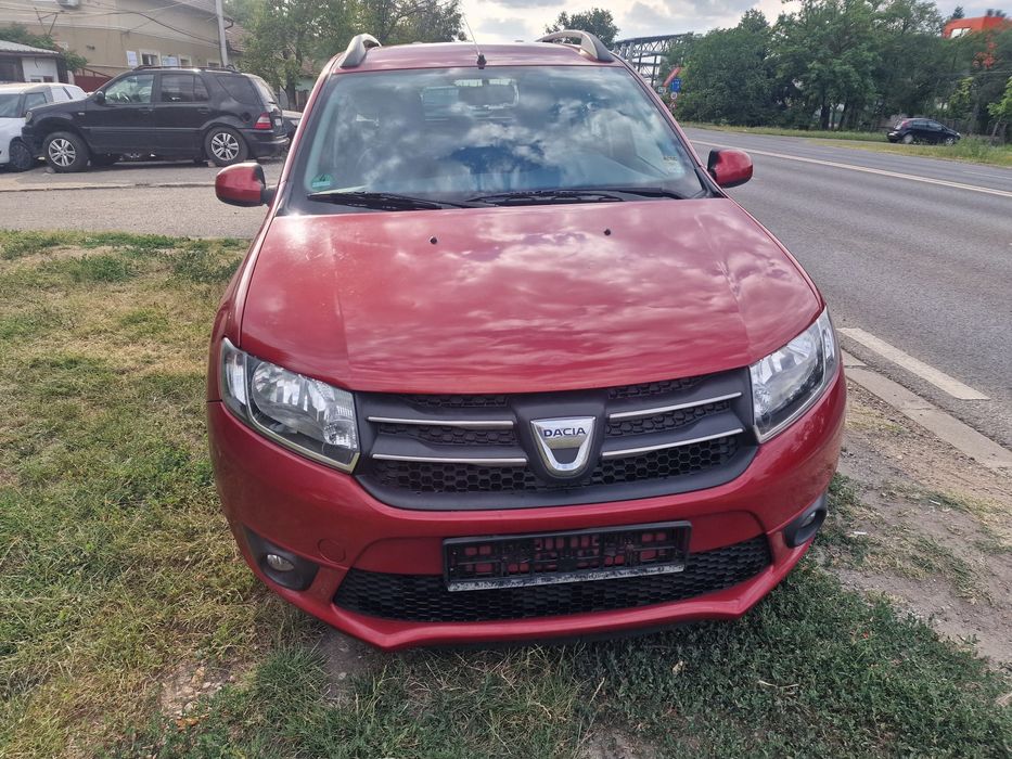 Dacia Logan MCV cu clima și navigație