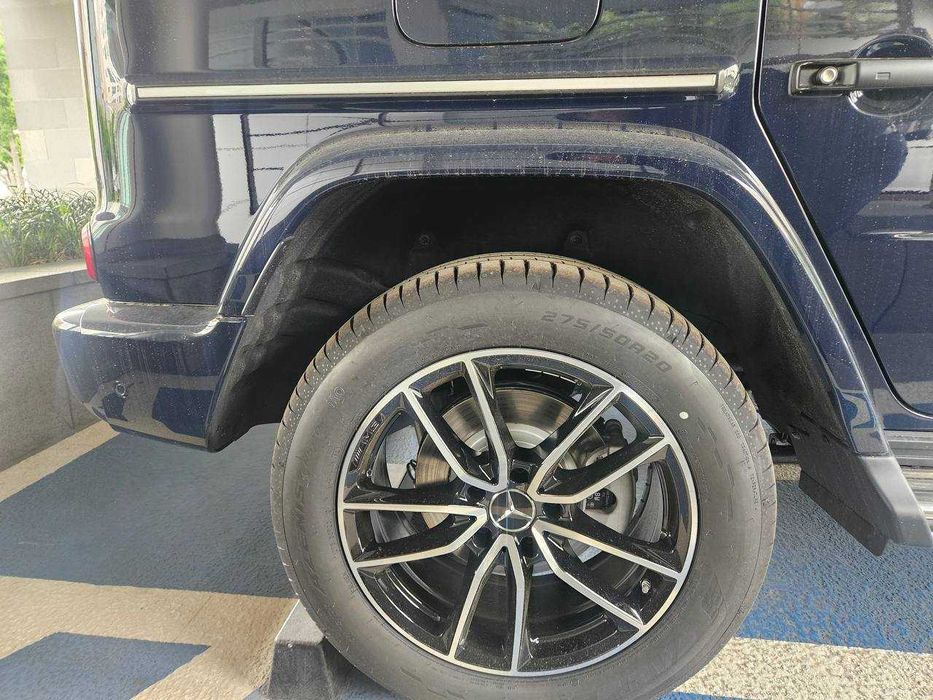 Mercedes-Benz G450d Manufaktur (в Корее)