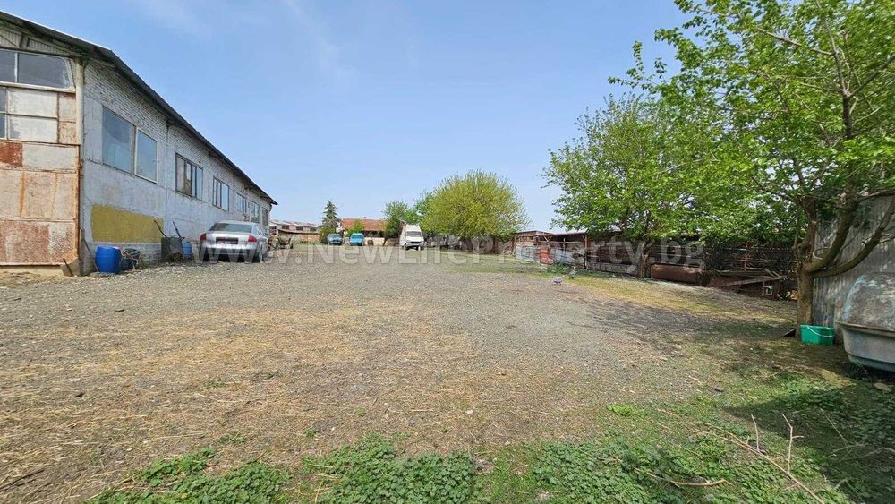 Продава се Промишлена сграда в Средец - 5500 кв.м за 15 €/кв.м - Снимка #2