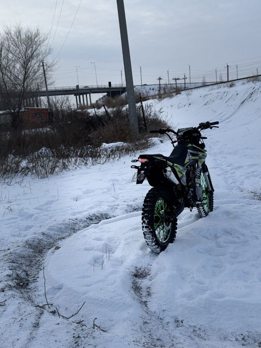 Продам мотоцикл Эндуро 250 куб
