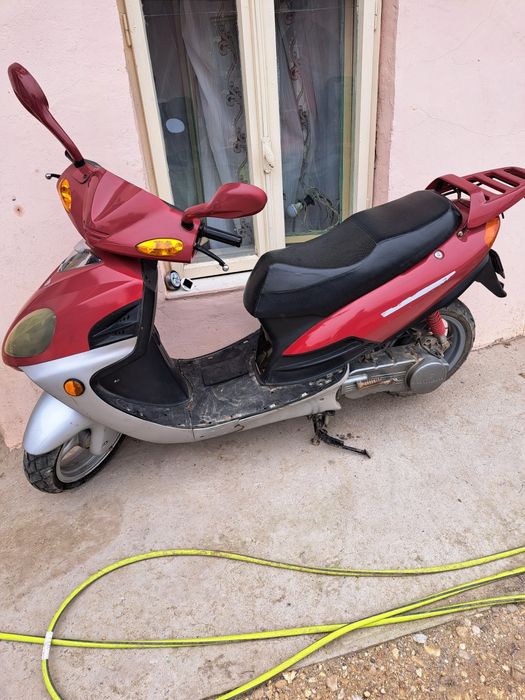Scuter 150 cm³ kymco