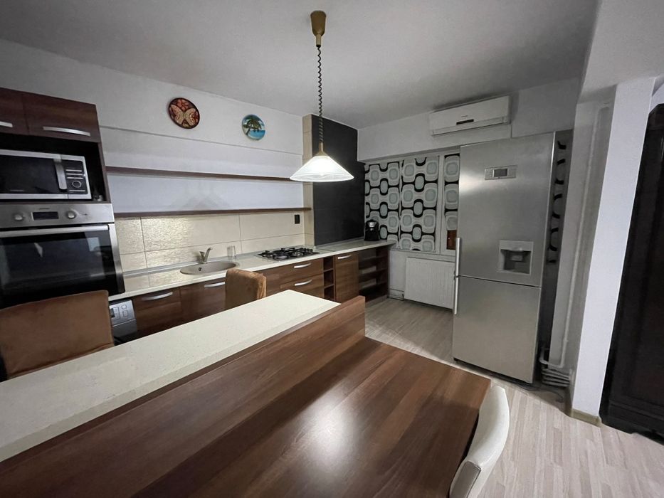 Inchiriez ap Mihai Viteazu 3 camere