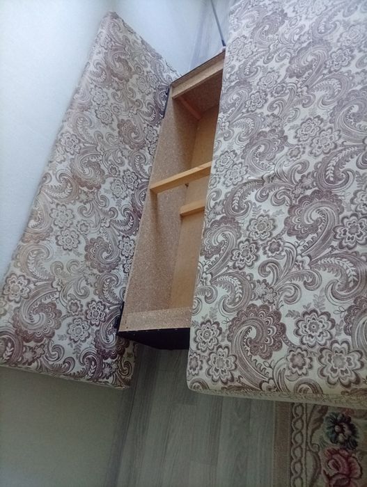 Продам сафу диван
