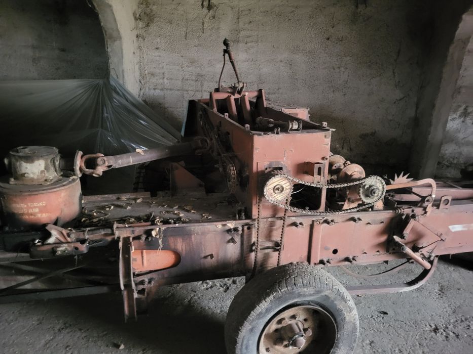 Пресс подборщик. Киргизия.