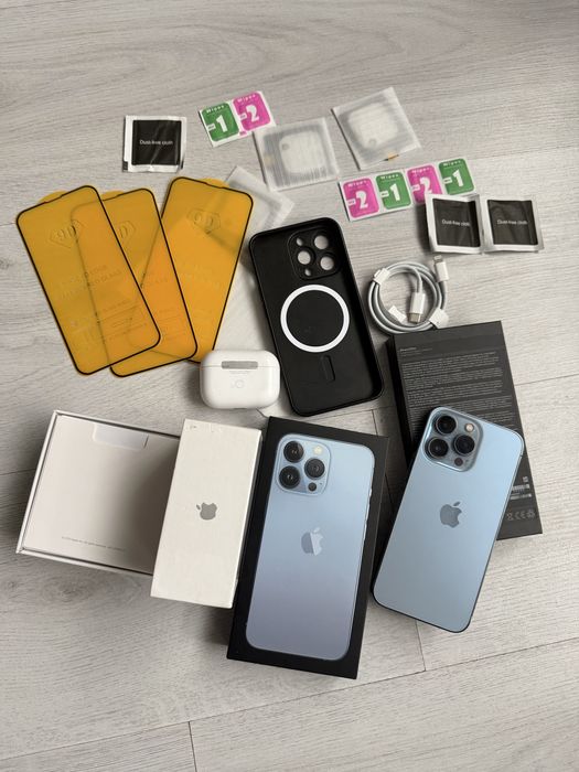 iPhone 13 Pro Sierra Blue | 128GB | Като НОВ + Airpods и Подаръци