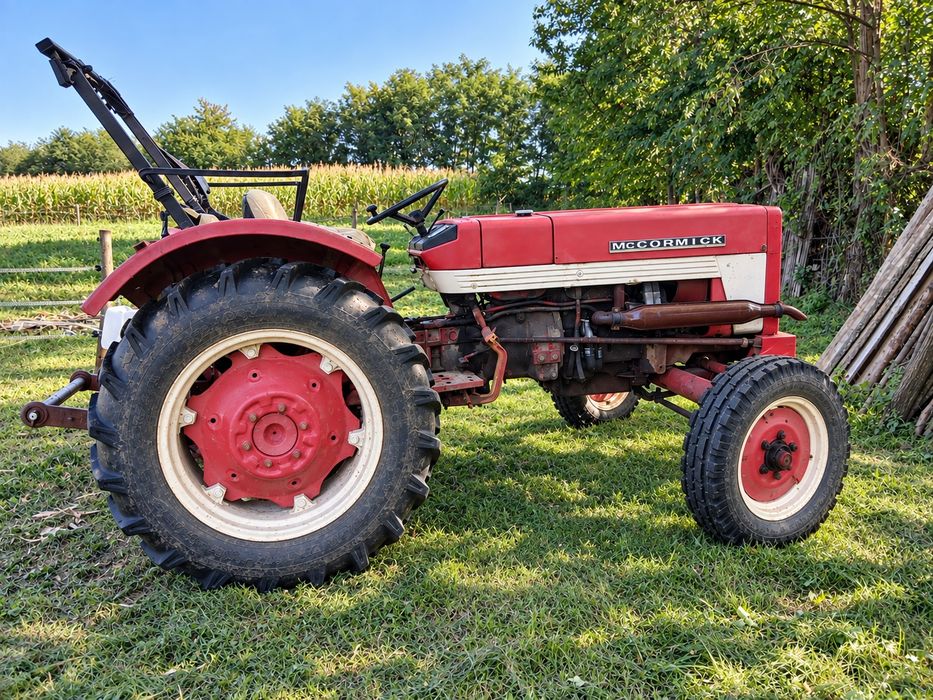 Tractor International 423 – 40 CP  – 3000 €