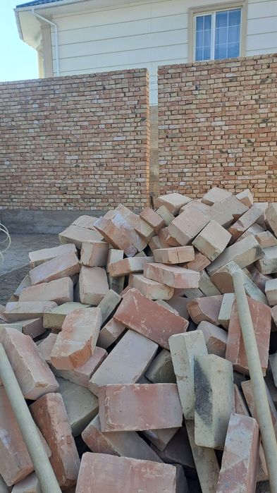 Кирпич красный жженый ндс есть