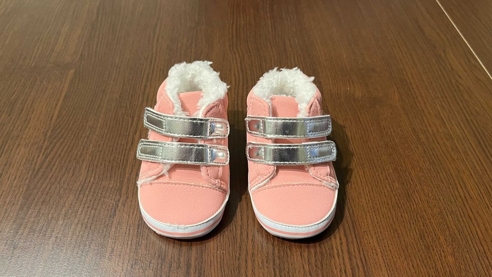 Буйки за бебе (момиче). НОВИ