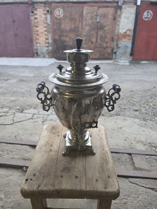 Продам самовар, электричечкий. Не рабочий.