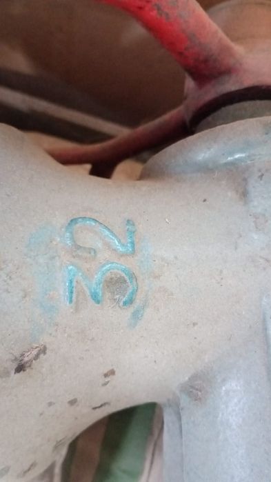 Продам32 большую мясорубку