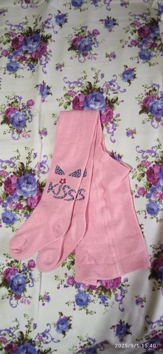 Продам колготки для девочки 500тг.