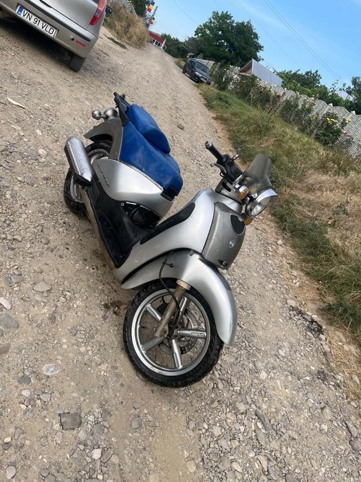 vand aprilia scarabeo 150 cc defect