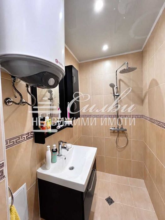 Продава се Тристаен апартамент в Шумен, Тракия - 76 кв.м за 1777 €/кв.м - Снимка #14