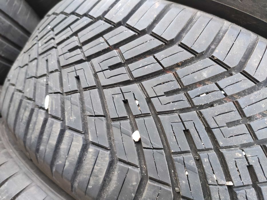 2бр Всесезонни гуми 215 55 16 - Continental