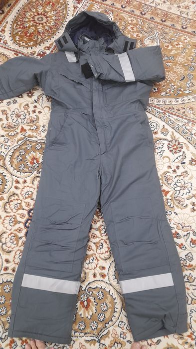 Продам зимний комбинезоны два по цене одного!