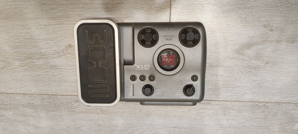 Гитарный процессор Zoom G1X