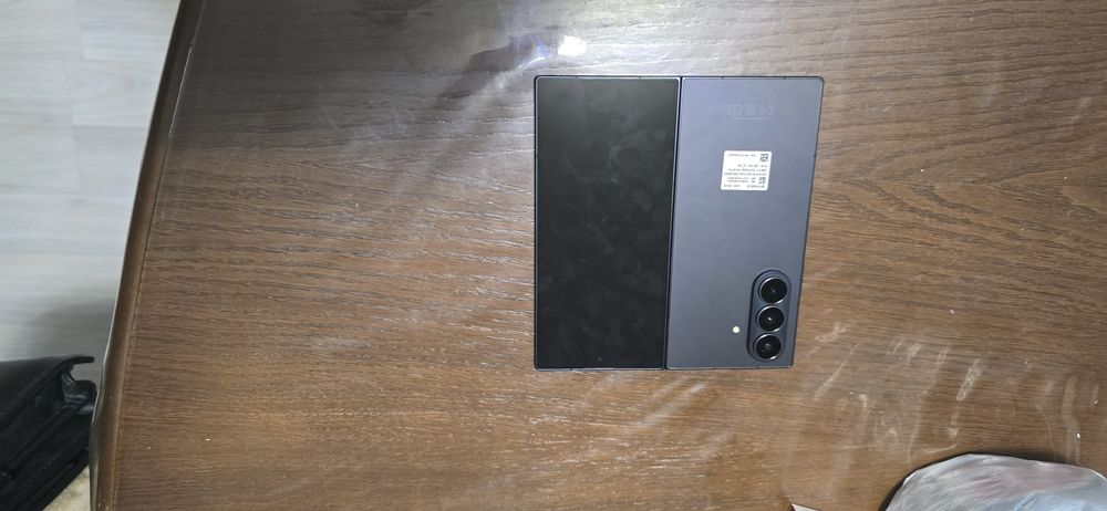 Продам самсунг фолд 7