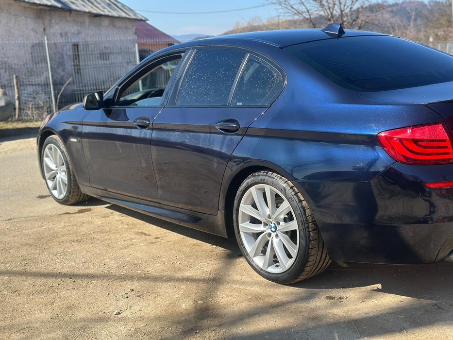 Se oferă spre vânzare BMW F10 X Draiv fab 2012