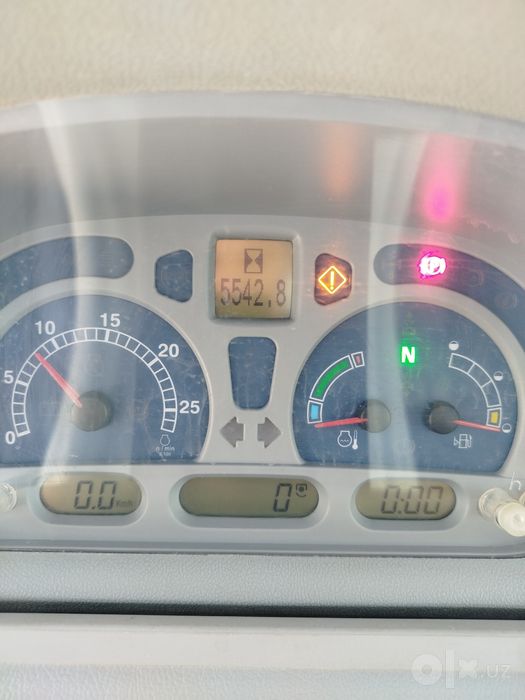 New Holand 7060 traktor sotiladi 2021 yil, 213 ot kuchi katta chegirma