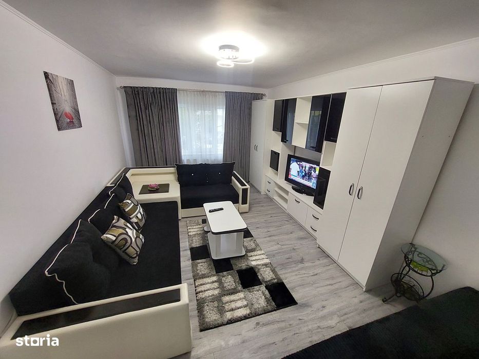 Vindem Apartament 2 camere Super,RENOVAT mobilat si utilat