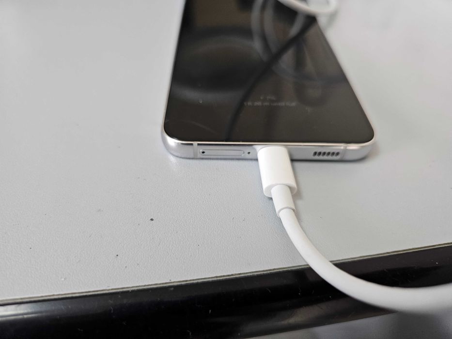 Дисплей със сребърна рамка за Samsung S22 plus 5G