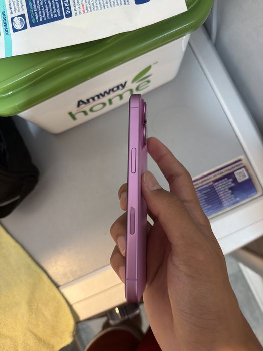 iPhone 16 розового цвета 128 гб. Чехол в подарок
