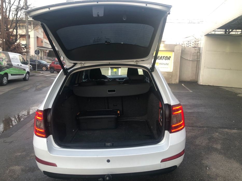 SKODA Octavia 2015 — imagine 4