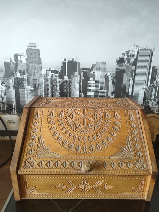 Хлебница деревянная!