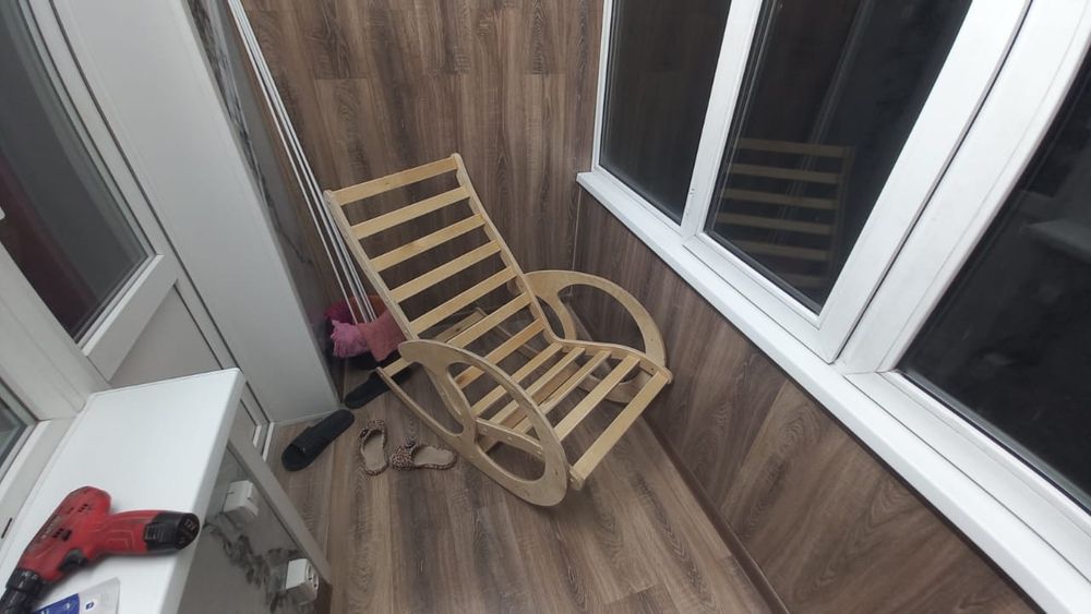Продам кресло-качалку