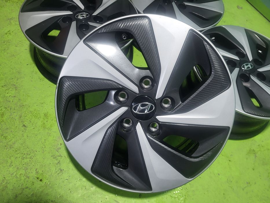 15 5x114.3 Hyundai лети джанти 5х114.3