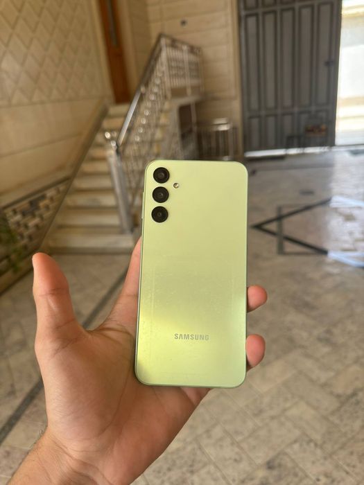 Самсунг А24 128/8 с новом состоянии