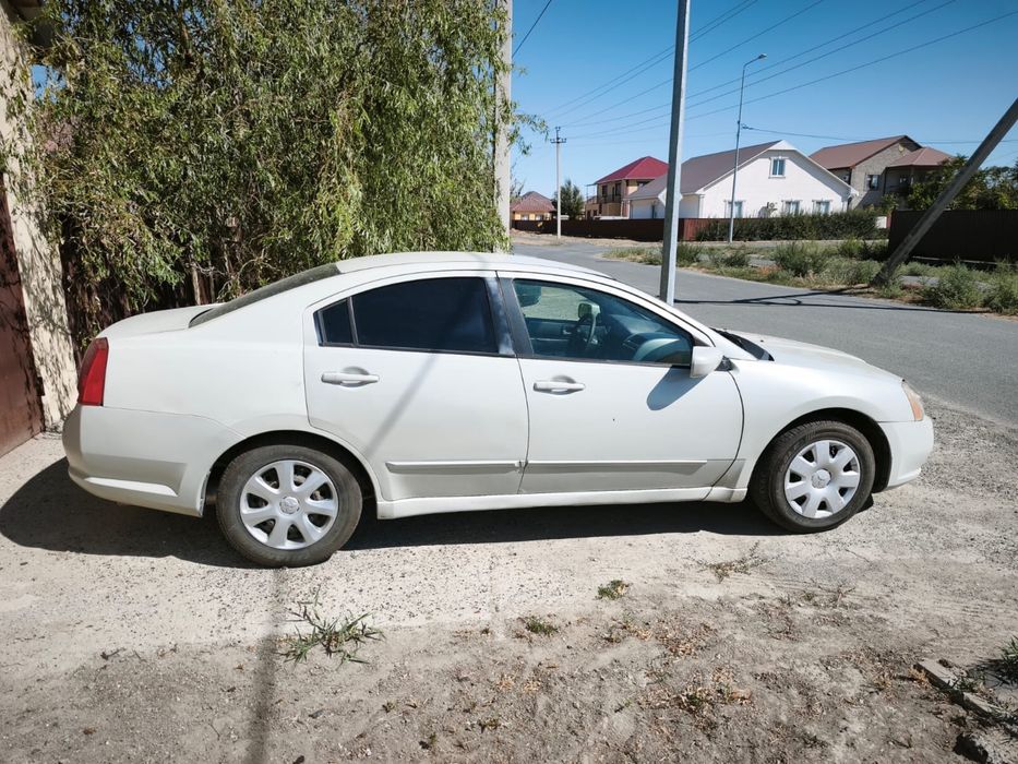 Машина Mitsubishi