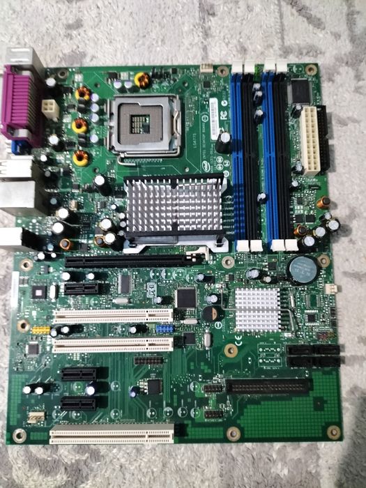 Одмен матирыски плата дла компирутра