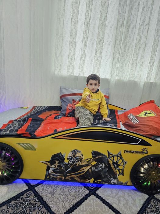 «Vroom!» — кровать для счастливых снов и ярких приключений!