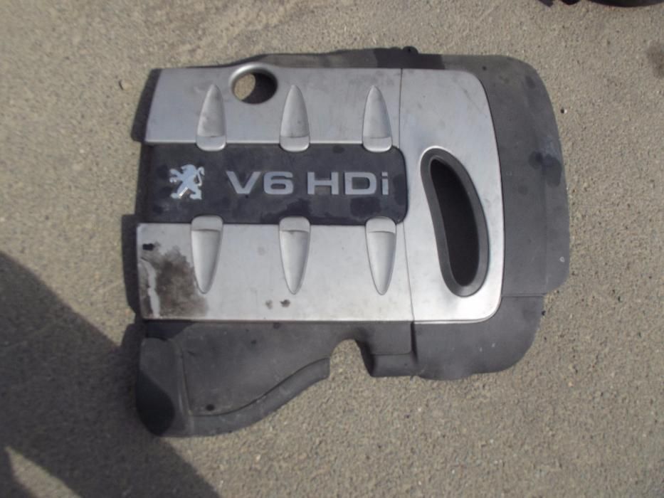 Capac Motor Peugeot 607 2.7hdi dezmembrez Peugeot 607 2.7hdi