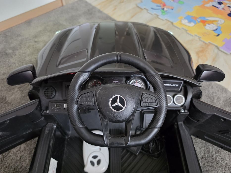 Masina electrica mercedes