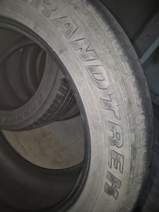 Продам шины б/у.
