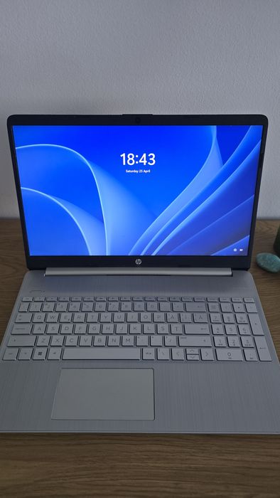 Laptop HP 15s — AMD Ryzen 3 5300U, 12GB RAM, SSD, Windows 11 — STARE de functionare  excelenta