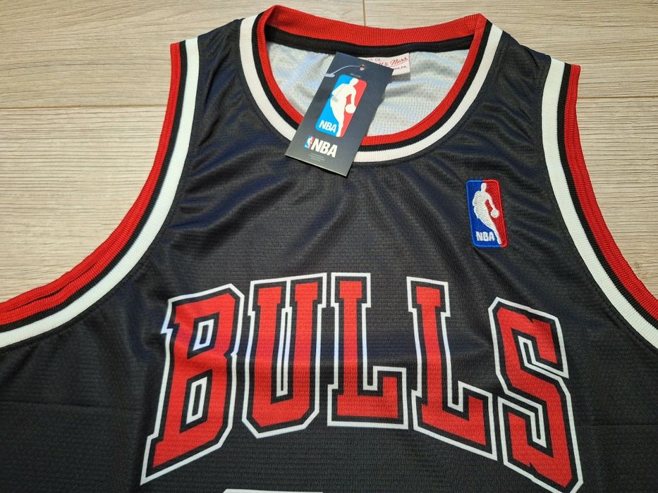 Баскетболен потник на Майкъл Джордан #Чикаго Булс #23# Mitchell&Ness!