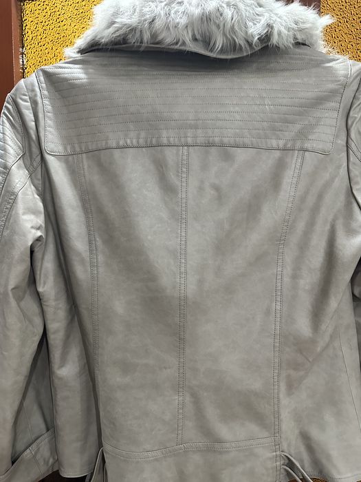 Кожаная стильная куртка