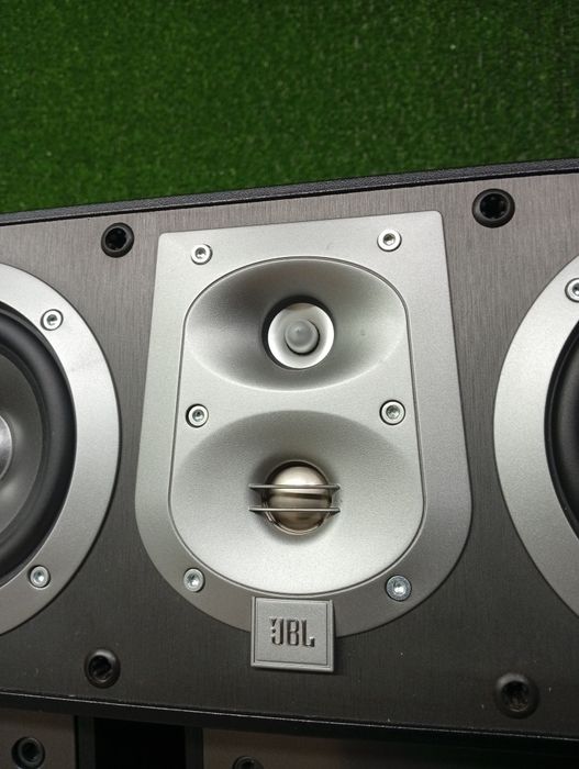 Център JBL es-25c