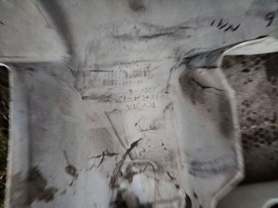 Губа (накладка на бампер) Прадо 120