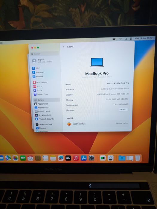 MacBook Pro 13” – i5 3.1GHz | 16GB RAM (RAR) | 256GB SSD | Touch Bar