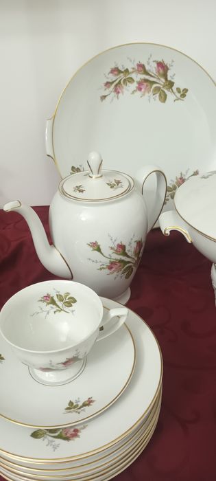 Set portelan Rosenthal Group-Classic Rose Collection