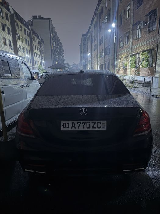 Mercedes Benz W222 S550