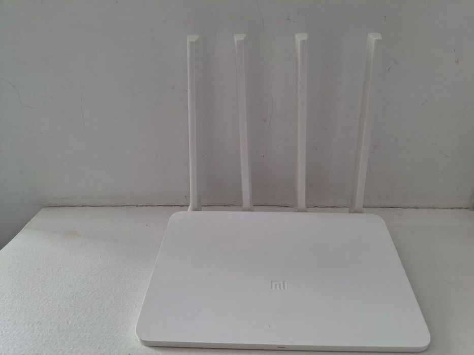 Wi-Fi роутер Xiaomi с 4 антеннами