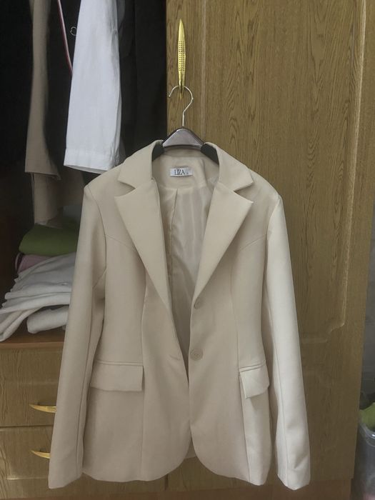 Приталенный пиджак