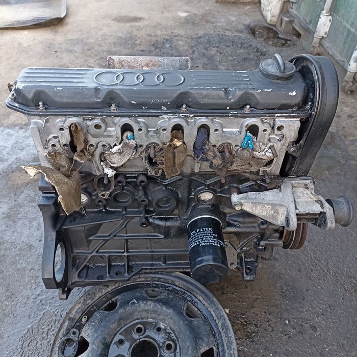 Мотор Ауди С3 2.3