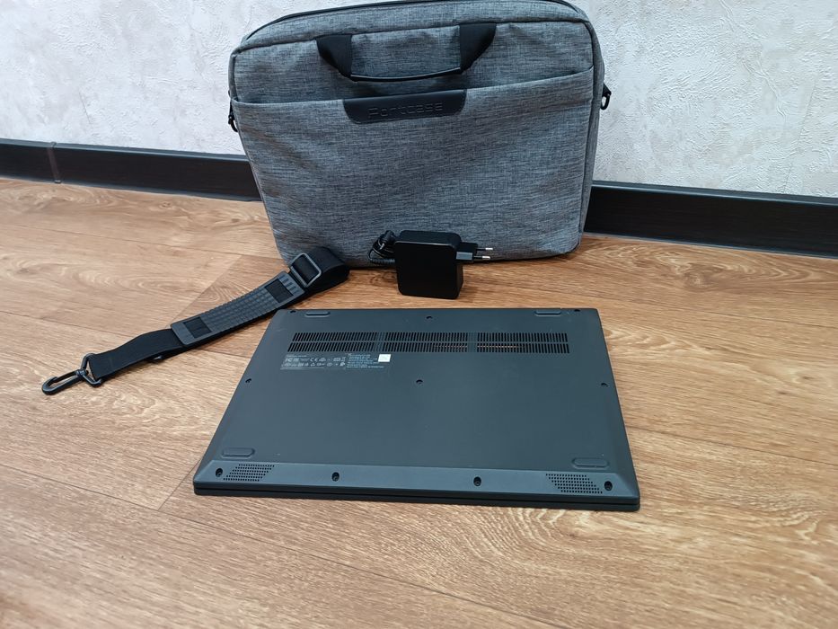 Ноутбук LENOVO i3, Nvidia + Сумка.